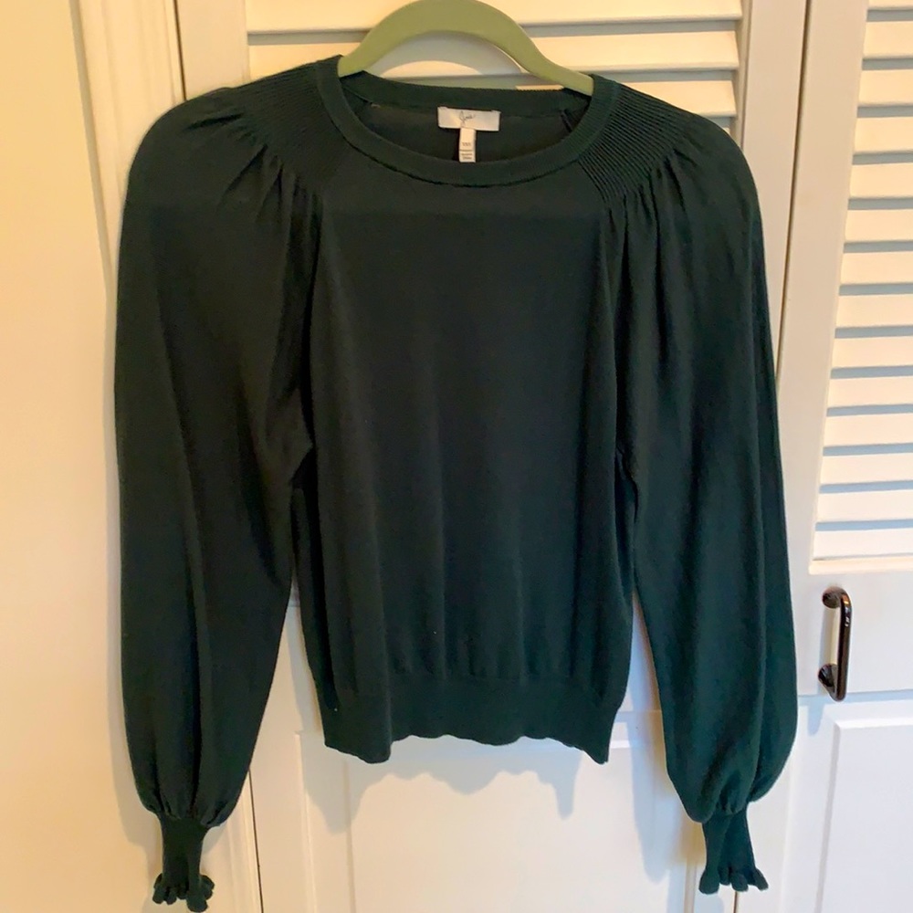 JOIE size XXS green sweater, ruffle sleeves & puff shoulder, LIKE NEW!